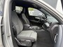 Volvo XC40 B4 Core | Adaptieve Cruise Control en dodehoek detectie | Verw. voorstoelen, achterbank en stuurwiel | Donker getint glas achter | Trekhaak | Parkeerverwarming met timer