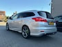 Ford Focus Wagon 1.5 ST-Line | Achteruitrijcamera | Trekhaak | SPORT | Climatronic airco | Sportvelgen | Navigatie / Multimedia |