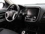Mitsubishi Outlander 2.4 PHEV Pure Camera | Climate | Cruise | Parkeersens. achter | Trekhaak