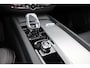 Volvo XC60 T6 Recharge AWD Plus Dark - LONG RANGE - Luchtvering - Panorama/schuifdak - IntelliSafe Assist & Surround - 360º Camera - Harman/Kardon audio - Heico uitlaatsierstukken - Verwarmde voorstoelen, stuur & achterbank - Parkeersensoren voor & achter - Elektr. bedienb. voorstoelen met geheugen - Draadloze tel. lader - Extra getint glas - 22' LMV