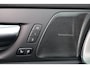 Volvo XC60 T6 Recharge AWD Plus Dark - LONG RANGE - Luchtvering - Panorama/schuifdak - IntelliSafe Assist & Surround - 360º Camera - Harman/Kardon audio - Heico uitlaatsierstukken - Verwarmde voorstoelen, stuur & achterbank - Parkeersensoren voor & achter - Elektr. bedienb. voorstoelen met geheugen - Draadloze tel. lader - Extra getint glas - 22' LMV