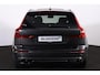 Volvo XC60 T6 Recharge AWD Plus Dark - LONG RANGE - Luchtvering - Panorama/schuifdak - IntelliSafe Assist & Surround - 360º Camera - Harman/Kardon audio - Heico uitlaatsierstukken - Verwarmde voorstoelen, stuur & achterbank - Parkeersensoren voor & achter - Elektr. bedienb. voorstoelen met geheugen - Draadloze tel. lader - Extra getint glas - 22' LMV