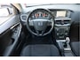 Volvo V40 1.6 T2 Momentum | Navi | Stoelverw. | PDC | Cruise | Verwarmde voorruit