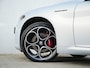 Alfa Romeo Giulia 2.0 Turbo 280 PK Competizione Q4 AWD | Pano | Harman | 19"