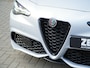 Alfa Romeo Giulia 2.0 Turbo 280 PK Competizione Q4 AWD | Pano | Harman | 19"