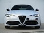 Alfa Romeo Giulia 2.0 Turbo 280 PK Competizione Q4 AWD | Pano | Harman | 19"
