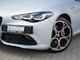 Alfa Romeo Giulia 2.0 Turbo 280 PK Competizione Q4 AWD | Pano | Harman | 19"