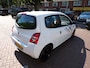 Renault Twingo 1.2-16V Dynamique RIJDT EN SCHAKELT GOED.....