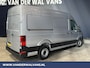 Volkswagen Crafter 2.0 TDI 140 pk L3H3 L2H2 Euro6 Airco | PDC | 3000kg trekvermogen | Apple Carplay Android Auto, Parkeersensoren, Bijrijdersbank