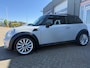MINI Cooper Mini 1.6 Business Line met elec panoramdak en parkeersensoren en airco en stoelverwarming