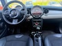 MINI Cooper Mini 1.6 Business Line met elec panoramdak en parkeersensoren en airco en stoelverwarming
