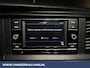 Volkswagen Transporter 2.0 TDI 150 pk L2H1 Euro6 Airco | Trekhaak | Apple Carplay | Android Auto Parkeersensoren, Cruisecontrol