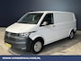 Volkswagen Transporter 2.0 TDI 150 pk L2H1 Euro6 Airco | Trekhaak | Apple Carplay | Android Auto Parkeersensoren, Cruisecontrol