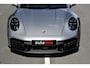 Porsche 911 3.0 Carrera MY25. BTW. Sport Design, Chrono, Lift, Pano, SportUitl, Leder, HD-Matrix, 14 Weg, Koeling, 360, ACC, Bose!