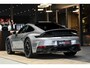 Porsche 911 3.0 Carrera MY25. BTW. Sport Design, Chrono, Lift, Pano, SportUitl, Leder, HD-Matrix, 14 Weg, Koeling, 360, ACC, Bose!