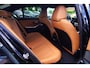 BMW 3-Serie 330e xDrive M-pakket | BMW LED | Adaptieve Cruise | Camera | Harman/Kardon | Carbon | Driving Assistant | Active Guard