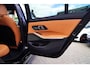 BMW 3-Serie 330e xDrive M-pakket | BMW LED | Adaptieve Cruise | Camera | Harman/Kardon | Carbon | Driving Assistant | Active Guard