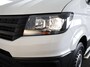 Volkswagen Crafter 35 2.0 TDI L3H3 EURO VI 140 pk Automaat (DSG) | Verlengde garantie | Navigatie | Parkeersensoren (Zijflankbescherming) | Achteruitrijcamera | Cruise control | 2 zitplaatsen rechtsvoor |