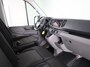 Volkswagen Crafter 35 2.0 TDI L3H3 EURO VI 140 pk Automaat (DSG) | Verlengde garantie | Navigatie | Parkeersensoren (Zijflankbescherming) | Achteruitrijcamera | Cruise control | 2 zitplaatsen rechtsvoor |