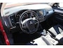Mitsubishi Outlander 2.0 PHEV Limited Edition X-Line | Incl. 12 maanden garantie | Trekhaak | Camera | Stoelverwarming | Schuif/kantel dak | Parkeersensoren | Cruise control | 18" velgen | Climate control | Isofix | Elektrische kofferklep | Keyless entry + start |