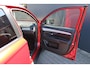 Mitsubishi Outlander 2.0 PHEV Limited Edition X-Line | Incl. 12 maanden garantie | Trekhaak | Camera | Stoelverwarming | Schuif/kantel dak | Parkeersensoren | Cruise control | 18" velgen | Climate control | Isofix | Elektrische kofferklep | Keyless entry + start |