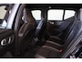 Volvo XC40 Recharge Twin Ultimate 78 kWh - Panorama/schuifdak - IntelliSafe Assist & Surround - 360º Camera - Harman/Kardon audio - Verwarmde voorstoelen, stuur & achterbank - Parkeersensoren voor & achter - Elektr. bedienb. voorstoelen met geheugen links - Draadloze tel. lader - Warmtepomp - 19' LMV