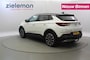 Peugeot 3008 1.6 Turbo Hybrid4 Business Executive - Carplay, Half Leer