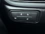 Fiat Tipo Cross Hybrid 130 pk Automaat | Navigatie | Achteruitrijcamera | LED Dagrijverlichting | Lederen Stuurwiel en Versnellingspook | Start/Stop Systeem | Climate Control | Cruise Control | Buitenspiegels Elektrisch Verstel -en Verwarmbaar | Apple Carplay/Android Auto |