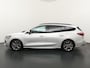 Ford Focus Wagon EcoBoost Hybrid 125 pk ST Line | NW. Model!! | Cruise | Clima | 17" LMV | Draadloos Carplay |