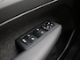 Volvo EC40 Extended Range Plus 82 kWh / El. Trekhaak / Nubuck / Getint glas / Gratis onderhoud t/m 17-01-2028 / Climate /