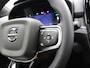 Volvo EC40 Extended Range Plus 82 kWh / El. Trekhaak / Nubuck / Getint glas / Gratis onderhoud t/m 17-01-2028 / Climate /