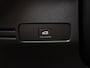 Volvo EC40 Extended Range Plus 82 kWh / El. Trekhaak / Nubuck / Getint glas / Gratis onderhoud t/m 17-01-2028 / Climate /