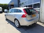 Volvo V60 2.4 D6 Twin Engine Momentum AWD