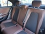 Mercedes-Benz A-klasse 200 Launch Edition Premium Plus Panoramadak | Cruise control | Lichtmetalen velgen | Halflederen bekleding | Sfeerverlichting | Verwarwarmbare voorstoelen |