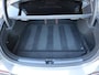 Mercedes-Benz A-klasse 200 Launch Edition Premium Plus Panoramadak | Cruise control | Lichtmetalen velgen | Halflederen bekleding | Sfeerverlichting | Verwarwarmbare voorstoelen |