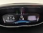 Peugeot 5008 1.2 PureTech 7 Persoons LED Virtual Trekhaak Carplay Clima Cruise Navi PDC 17''LMV