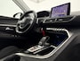 Peugeot 5008 1.2 PureTech 7 Persoons LED Virtual Trekhaak Carplay Clima Cruise Navi PDC 17''LMV