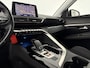 Peugeot 5008 1.2 PureTech 7 Persoons LED Virtual Trekhaak Carplay Clima Cruise Navi PDC 17''LMV