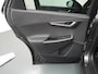 Kia EV6 Light Edition 58 kWh - Stoel-/stuurverwarming - Cruise Control Adaptief - Apple CarPlay/Android Auto - Fabrieksgarantie tot 06-2031