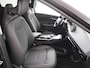 Kia EV6 Light Edition 58 kWh - Stoel-/stuurverwarming - Cruise Control Adaptief - Apple CarPlay/Android Auto - Fabrieksgarantie tot 06-2031