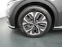 Kia EV6 Light Edition 58 kWh - Stoel-/stuurverwarming - Cruise Control Adaptief - Apple CarPlay/Android Auto - Fabrieksgarantie tot 06-2031