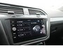 Volkswagen Tiguan 1.4 TSI eHybrid Business+ - RIJKLAARPRIJS - Trekhaak - Stuur- en Stoelverwarming - Achteruitrijcamera