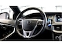 Volvo V40 1.5 T3 112kW/152pk Aut6 Polar+ Sport PANORAMADAK + HARMAN/KARDON + LEER/ALCANTARA + PARKEERASSISTENT + CRUISE CONTROL + KEYLESS ENTRY&GO + AFN.TREKHAAK + ON-CALL + CAMERA + FULL LED + PARKEERSENSOREN + 17" LM-VELGEN!!