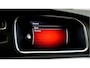 Volvo V40 1.5 T3 112kW/152pk Aut6 Polar+ Sport PANORAMADAK + HARMAN/KARDON + LEER/ALCANTARA + PARKEERASSISTENT + CRUISE CONTROL + KEYLESS ENTRY&GO + AFN.TREKHAAK + ON-CALL + CAMERA + FULL LED + PARKEERSENSOREN + 17" LM-VELGEN!!