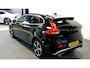 Volvo V40 1.5 T3 112kW/152pk Aut6 Polar+ Sport PANORAMADAK + HARMAN/KARDON + LEER/ALCANTARA + PARKEERASSISTENT + CRUISE CONTROL + KEYLESS ENTRY&GO + AFN.TREKHAAK + ON-CALL + CAMERA + FULL LED + PARKEERSENSOREN + 17" LM-VELGEN!!