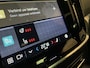 Volvo V90 T6 AWD Recharge Plus Dark Long Range | Trekhaak | 360° Camera | Crystal White | Schuifdak | Harman Kardon | Adaptieve Cruise Control | Stoel en Stuurwielverwarming | Full LED meesturende koplampen | Pilot Assist | BLIS Dode Hoek Detectie | Voorstoelen ele