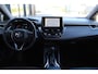 Toyota Corolla Touring Sports 1.8 Hybrid Dynamic Bi-Tone | Rijklaar | Trekhaak | HUD | 18" GR velgen | Stoel/Stuur-verwarming | Apple/Android