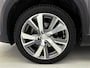 Peugeot 2008 SUV Crossway 130 pk Automaat | Navigatie | Panoramadak | Achteruitrijcamera | Parkeersensoren Achter | Sportstoelen | LED Dagrijverlichting | Climate Control | Cruise Control | 17" Lichtmetalen Velgen |