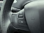 Peugeot 2008 SUV Crossway 130 pk Automaat | Navigatie | Panoramadak | Achteruitrijcamera | Parkeersensoren Achter | Sportstoelen | LED Dagrijverlichting | Climate Control | Cruise Control | 17" Lichtmetalen Velgen |