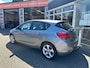 Opel Astra 1.6 COSMO